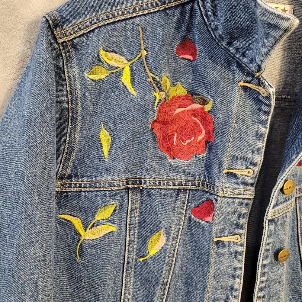 Denim Jacket Women's Embroidered Size M Fashion Fall Wear A.M.I Brand - Picture 3 of 7